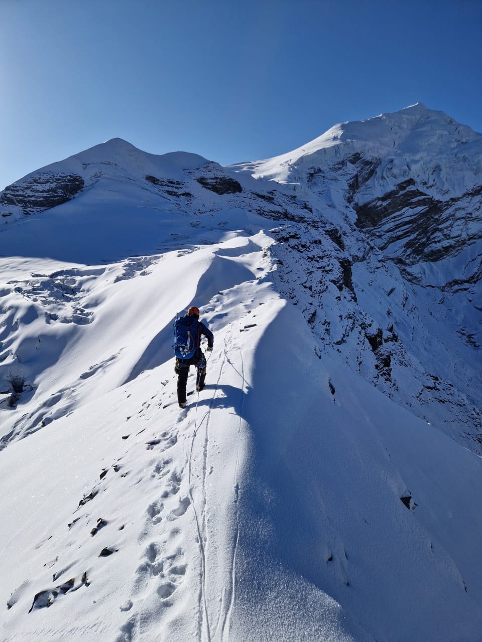Chulu West Peak Trek & Climb